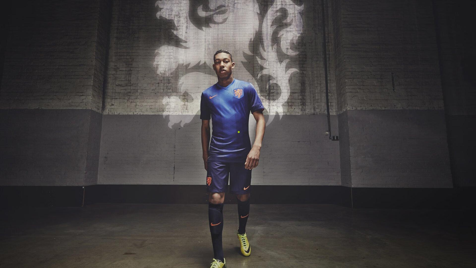 【排列5】防线崩盘屡现致命失误 换帅难解沉疴 深圳队复兴之路荆棘密布